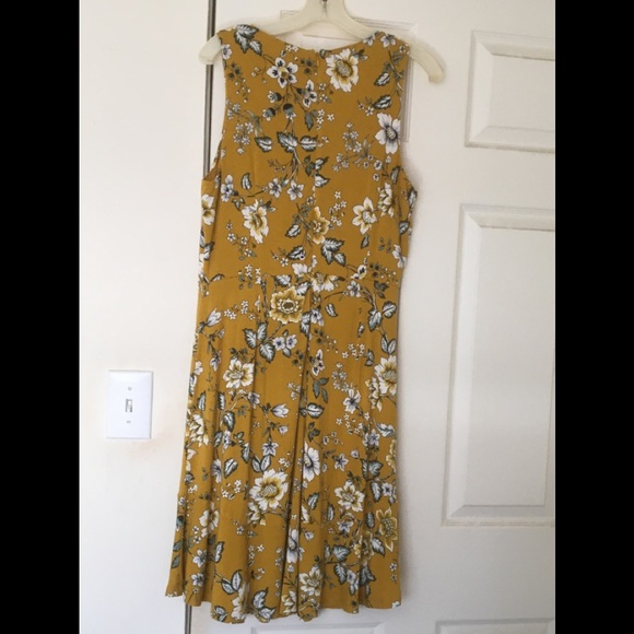 LOFT Floral A-line Dress - Picture 2 of 4
